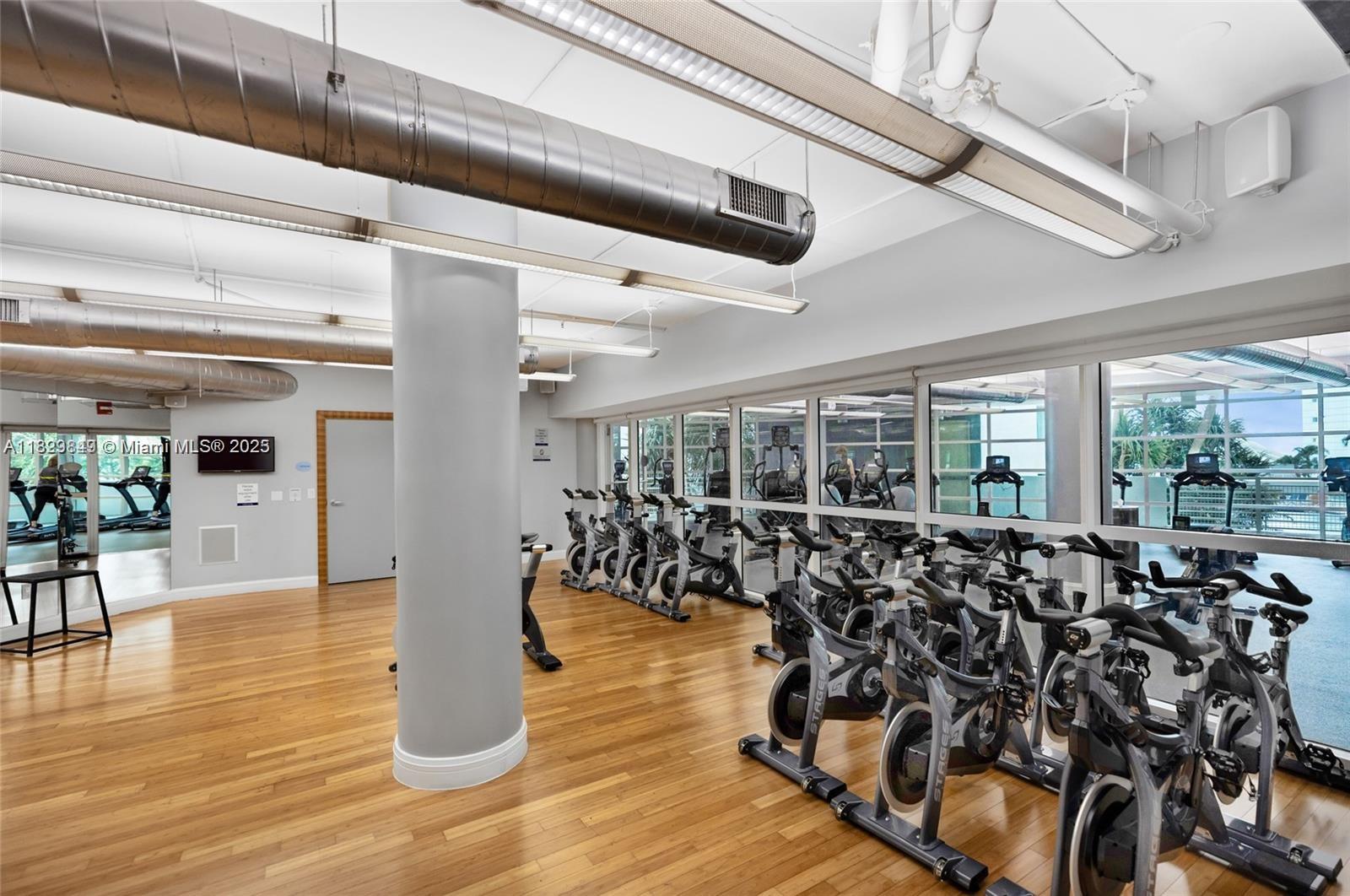 VIZCAYNE NORTH CONDO - Residential Lease