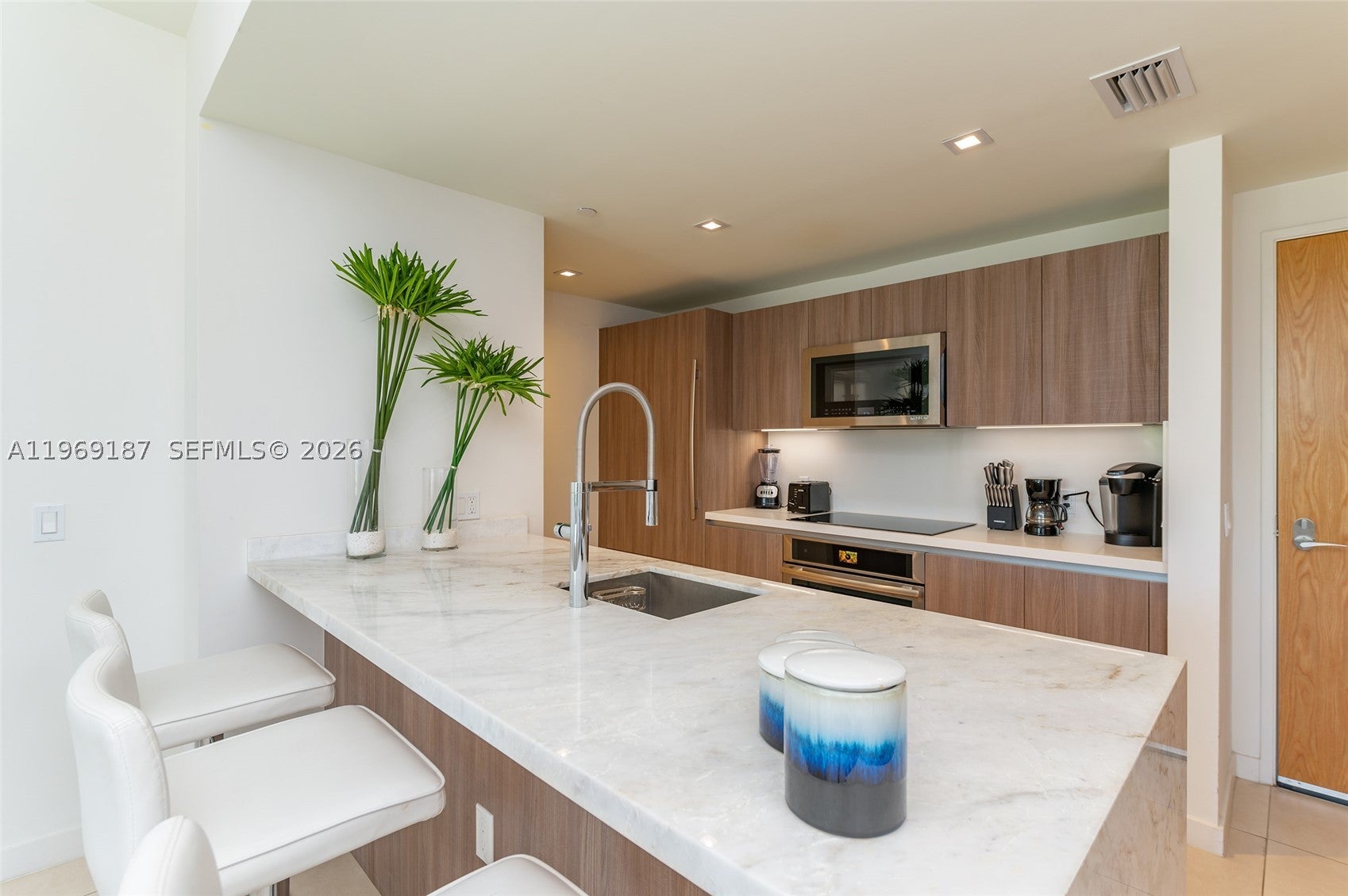 401 N Birch Rd 502