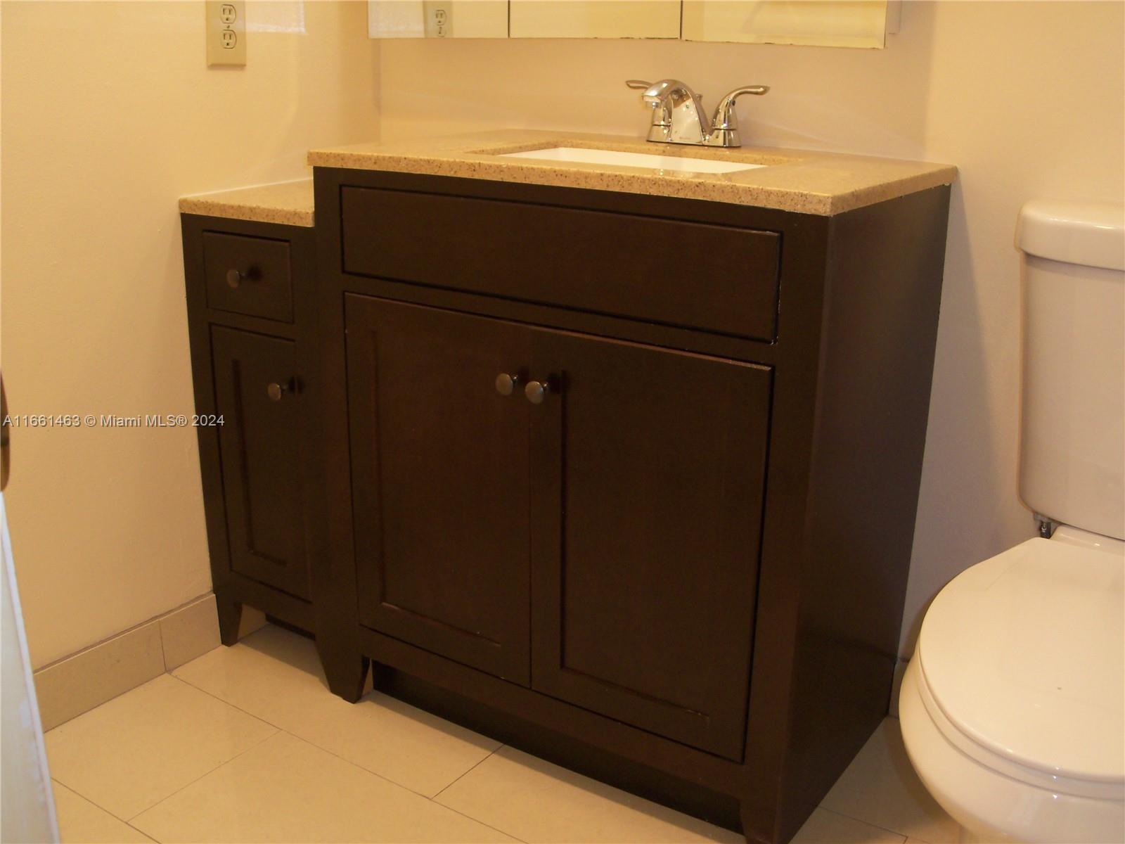 MEADOWBROOK LAKES VIEW CO - Residential