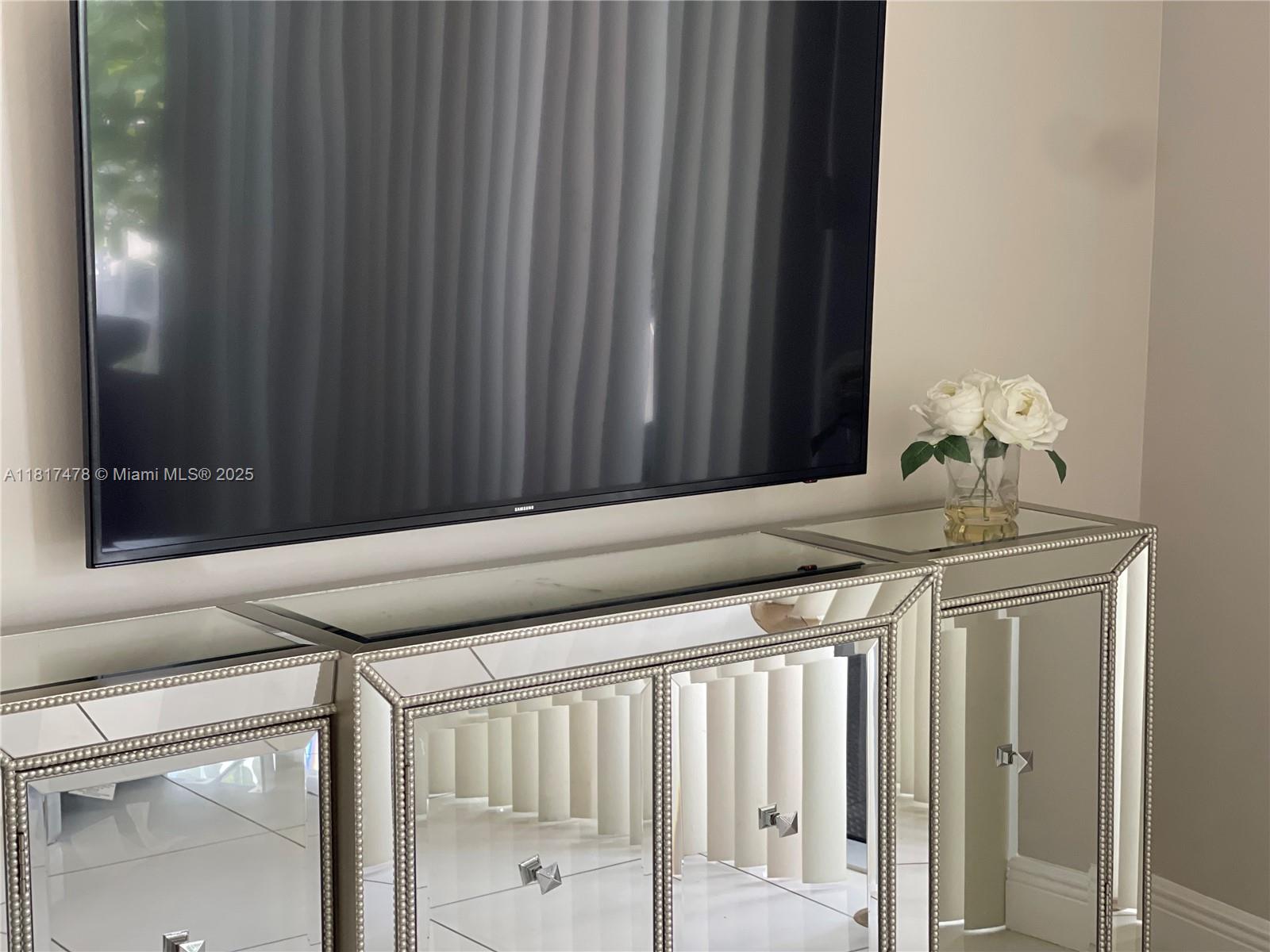 OPERA TOWER CONDO - Residential