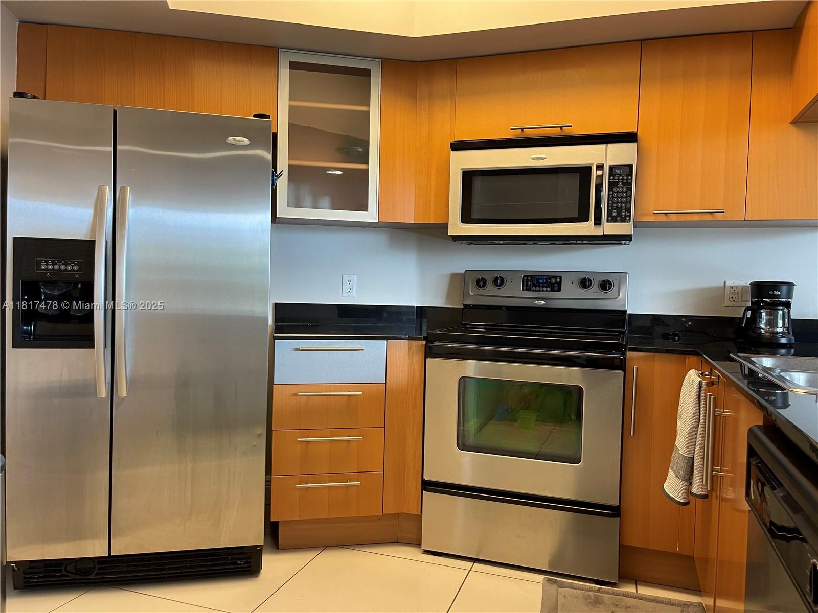1750 N Bayshore Dr 1414