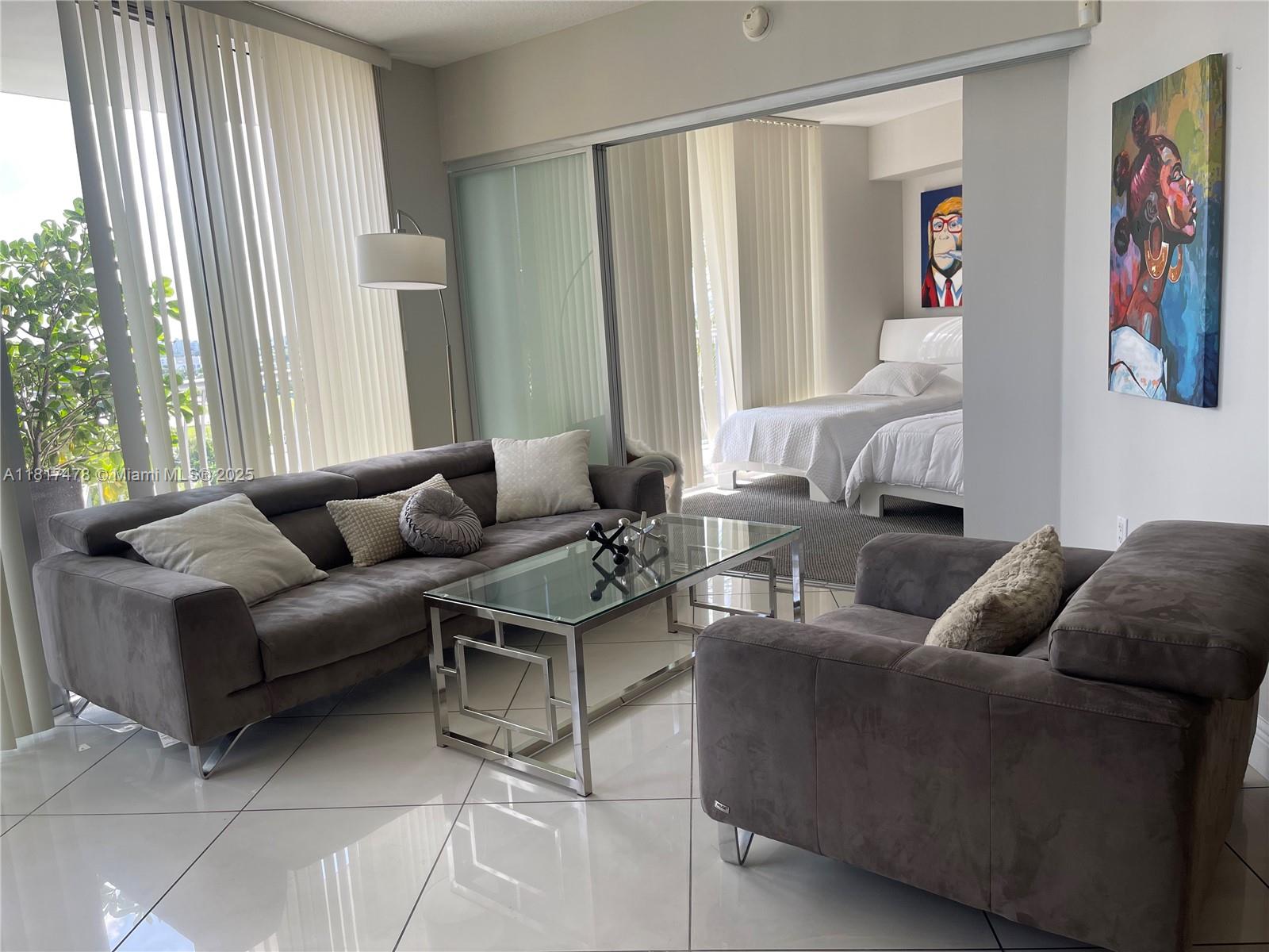 OPERA TOWER CONDO - Residential