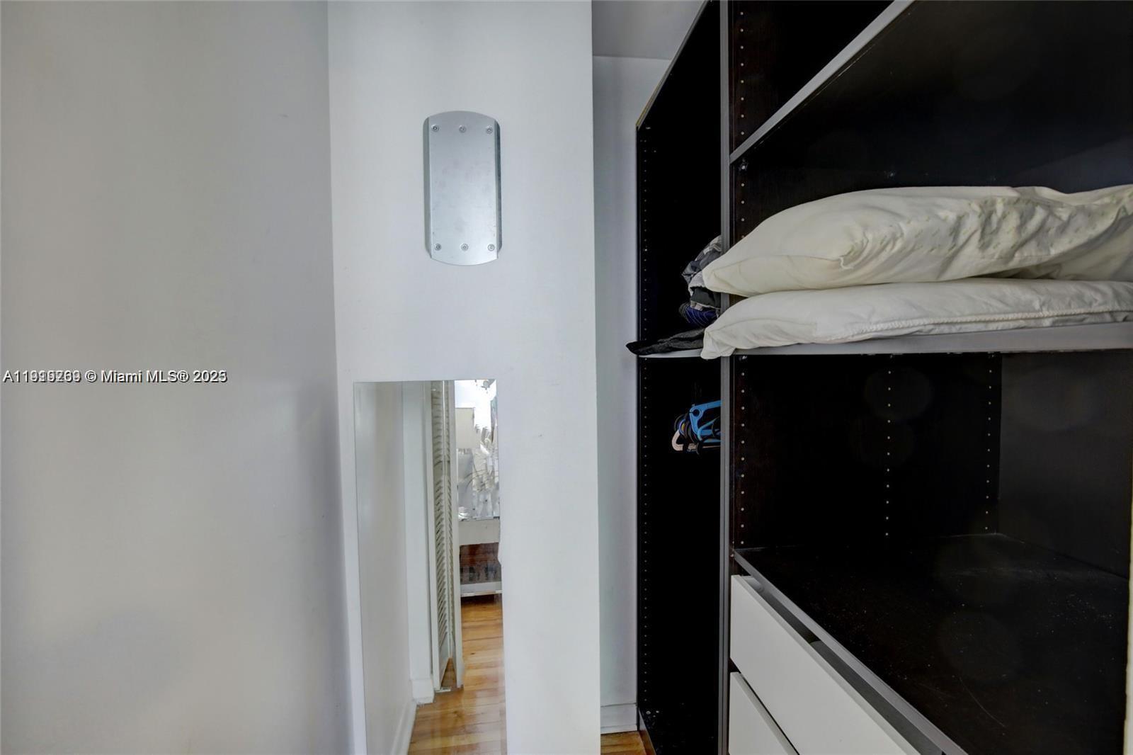 ARVILLA CONDO - Residential