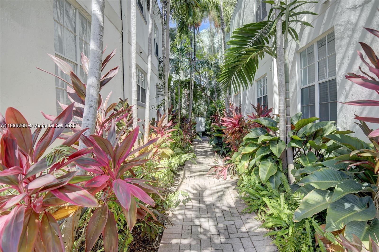 ARVILLA CONDO - Residential