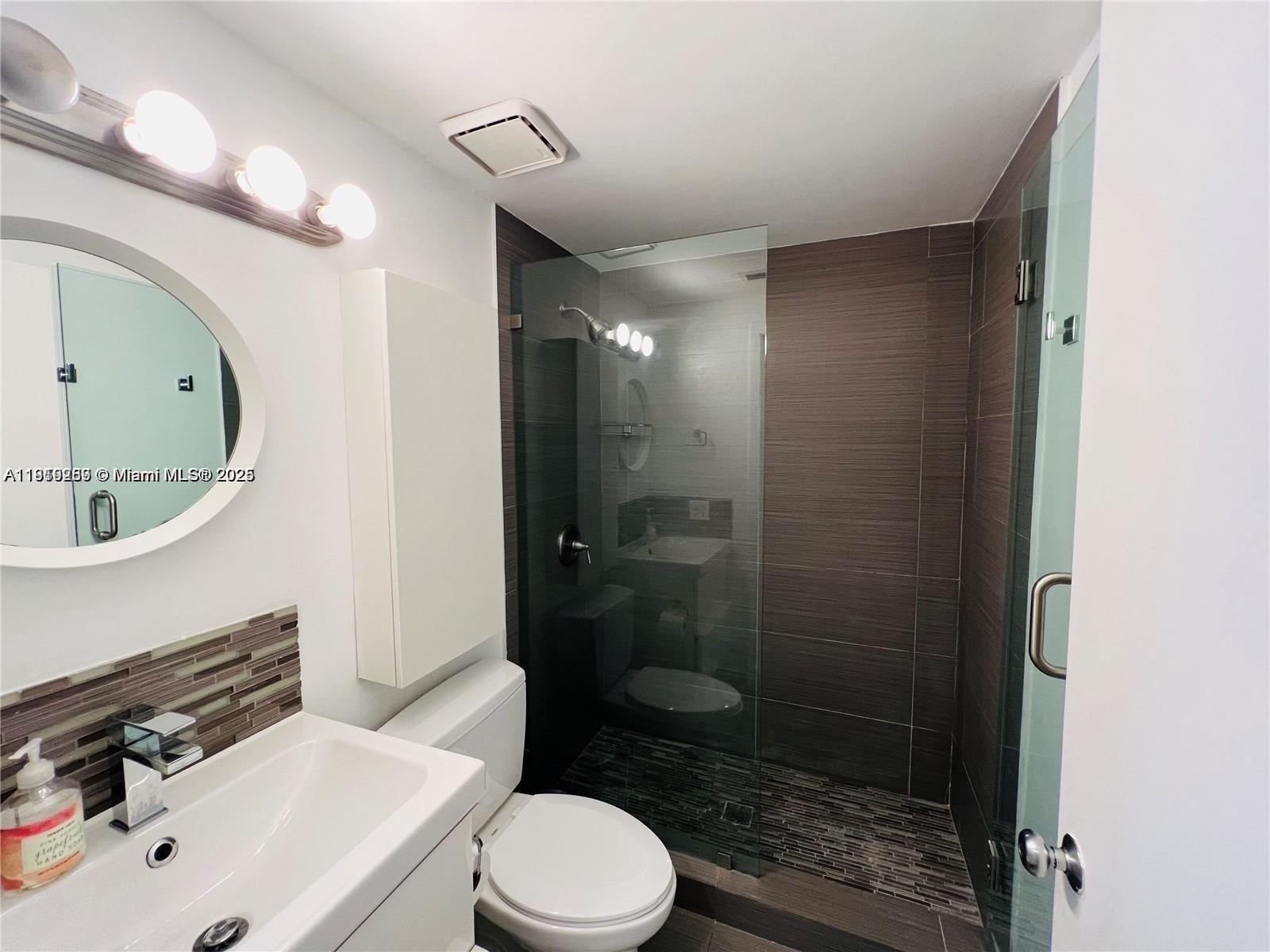 ARVILLA CONDO - Residential