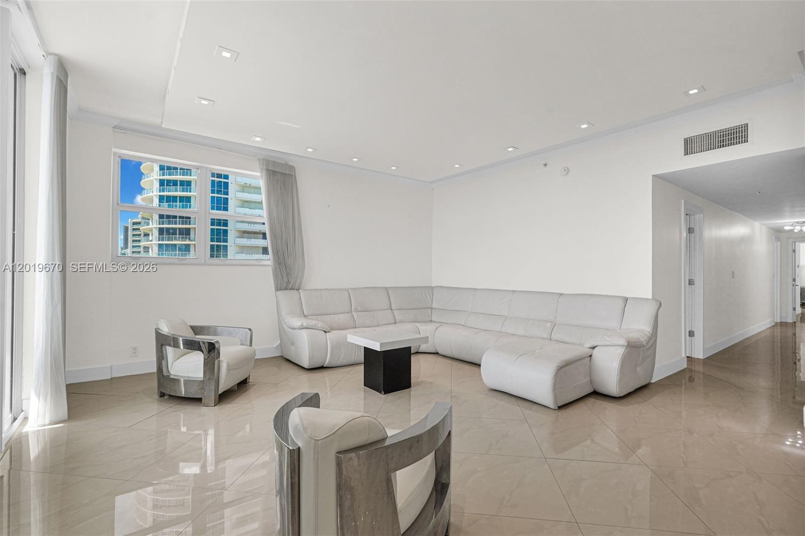 3001 S Ocean Dr 1611