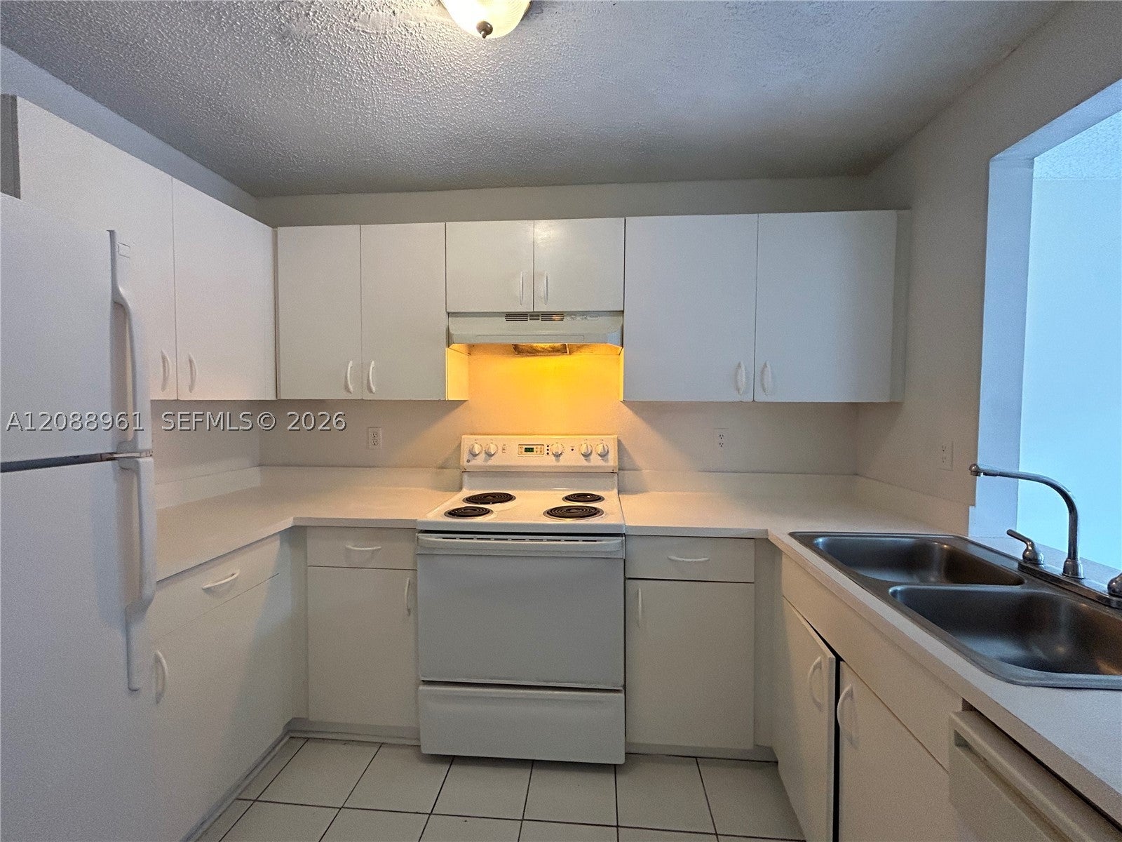 910 E Cypress Way E Way, Palm Springs FL 33406