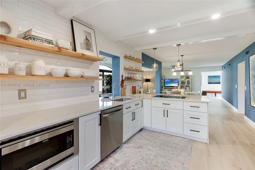 Photo of 16671 N Traders Xing N #121, Jupiter, FL 33477 (MLS # A11970636)