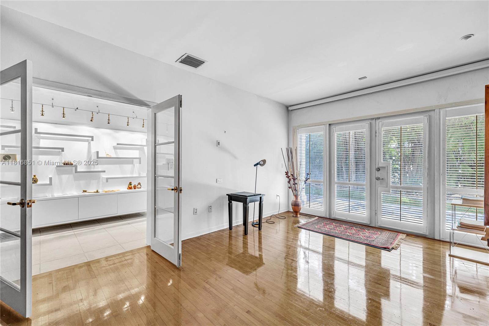 CORAL GABLES COUNTRY CLUB - Residential