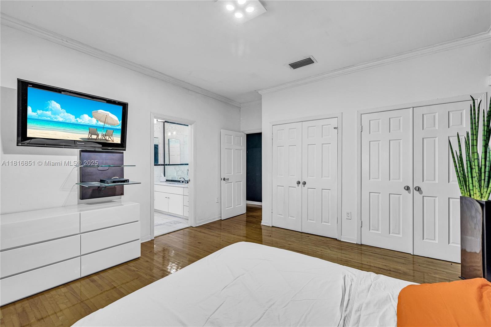 CORAL GABLES COUNTRY CLUB - Residential