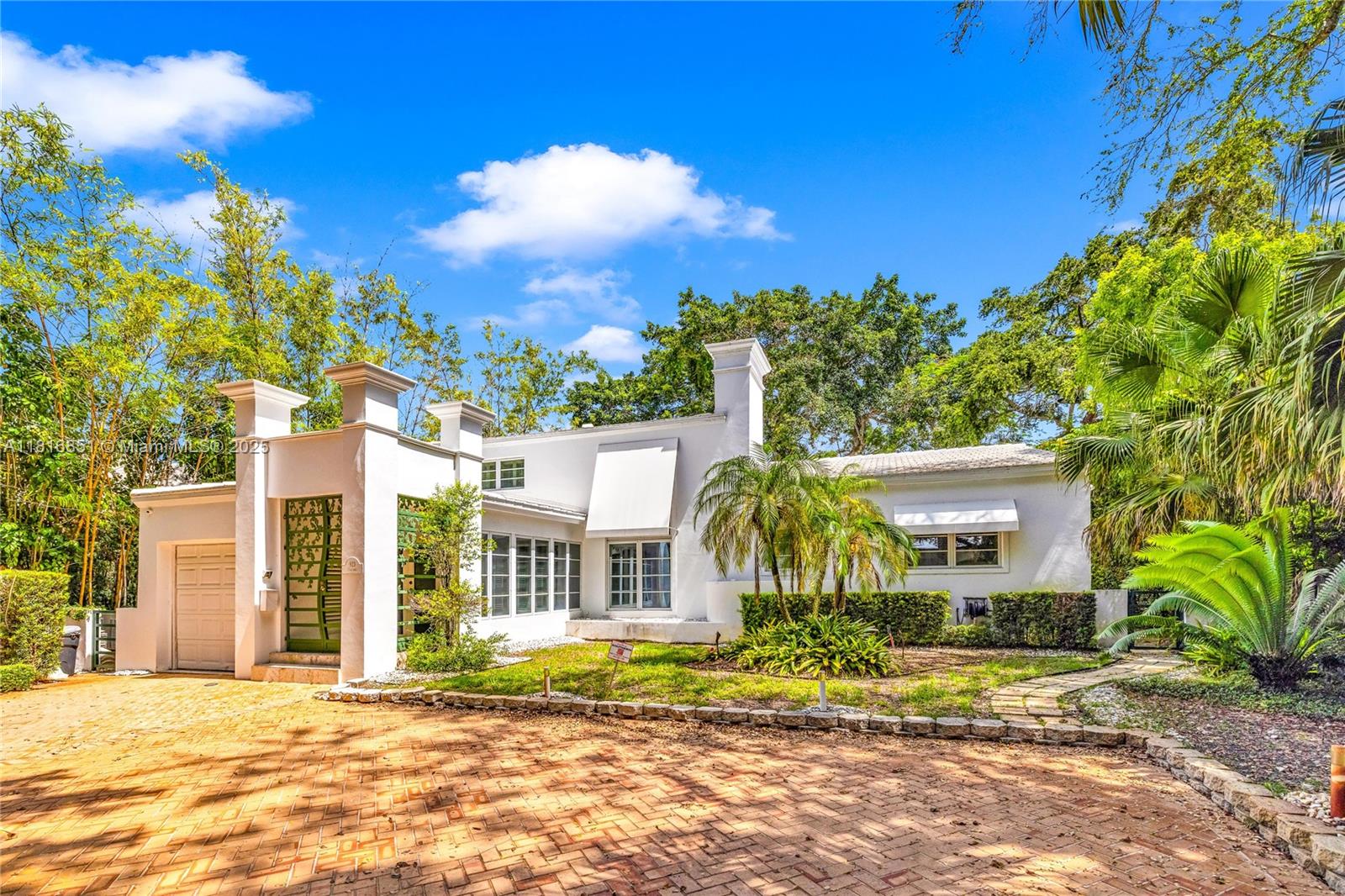 Property for Sale at 923 Catalonia Ave, Coral Gables, Miami-Dade County, Florida - Bedrooms: 3 
Bathrooms: 3  - $2,690,000