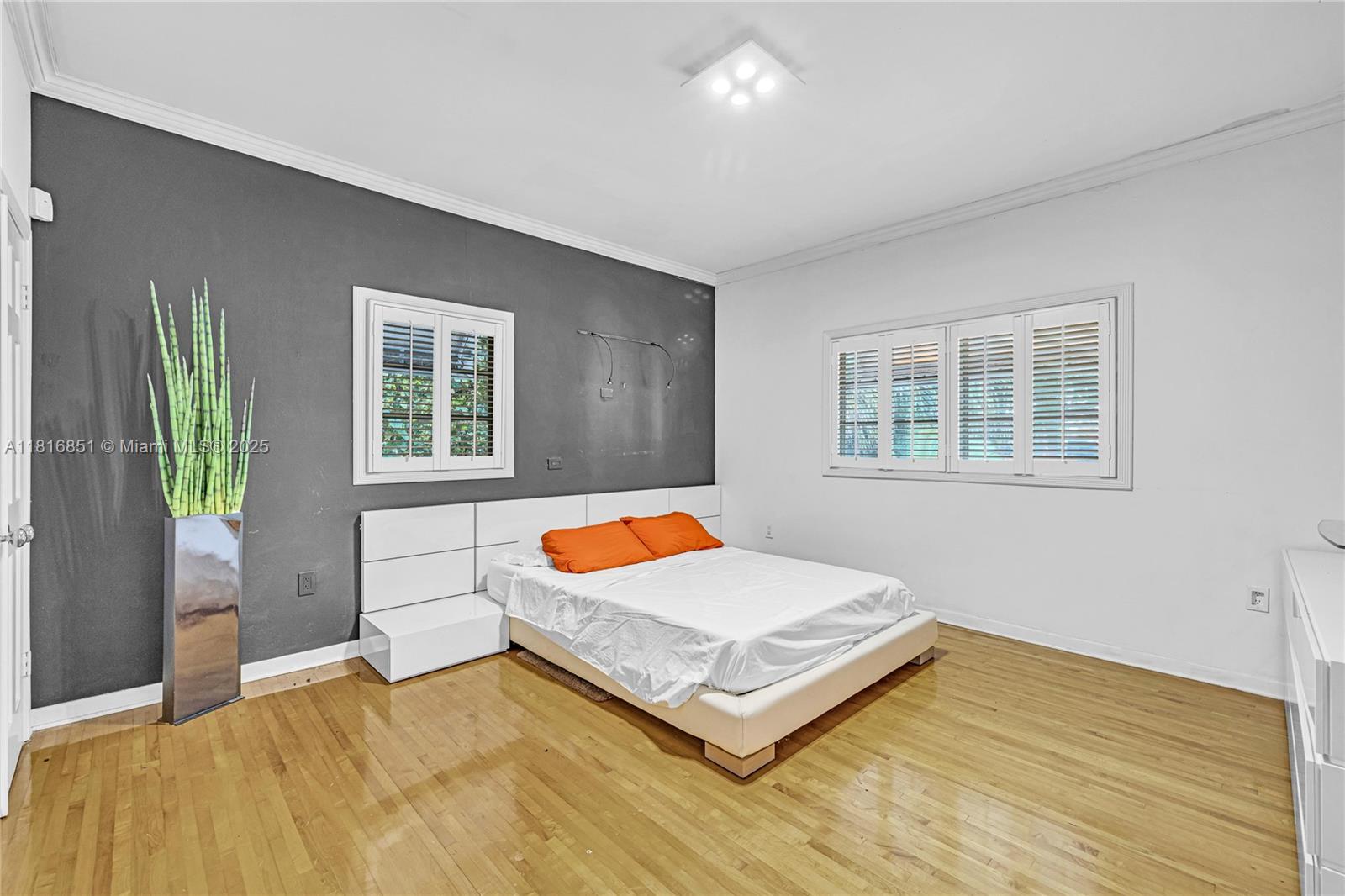 CORAL GABLES COUNTRY CLUB - Residential