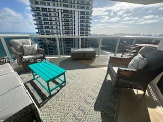 4779 Collins Ave 3504