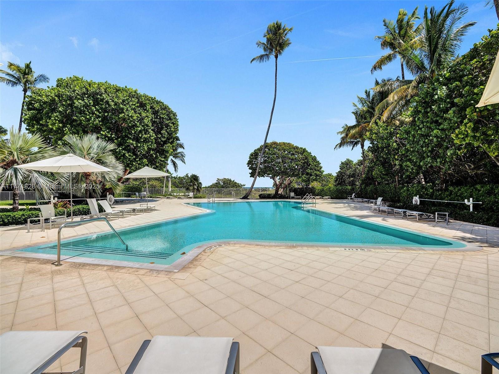 ISLAND HOUSE APT INC - CO - Residential