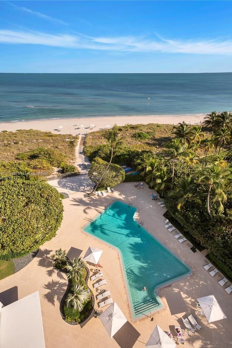 ISLAND HOUSE APT INC - CO - Residential