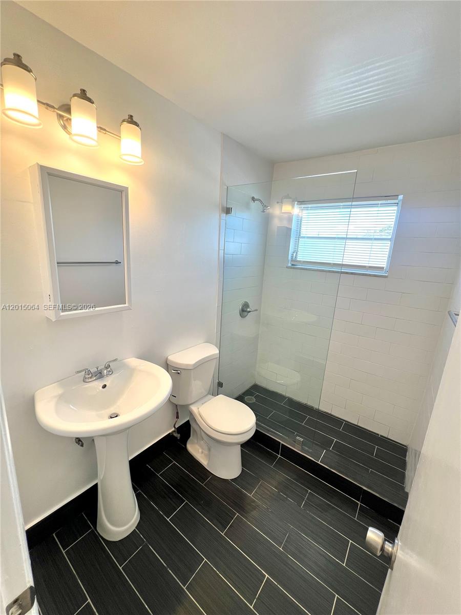 BISCAYNE HEIGHTS - Residential Lease