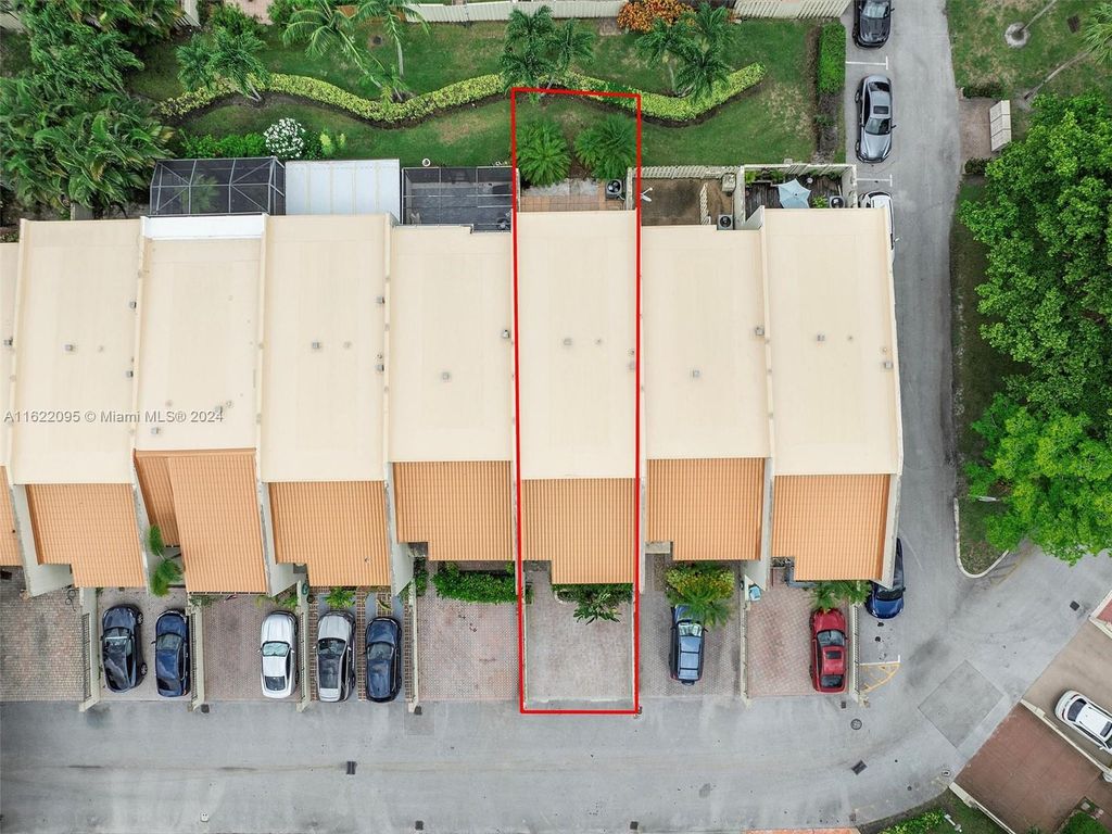 Photo of 741 E Coco Plum Cir #6, Plantation, FL 33324 (MLS # A11622095)