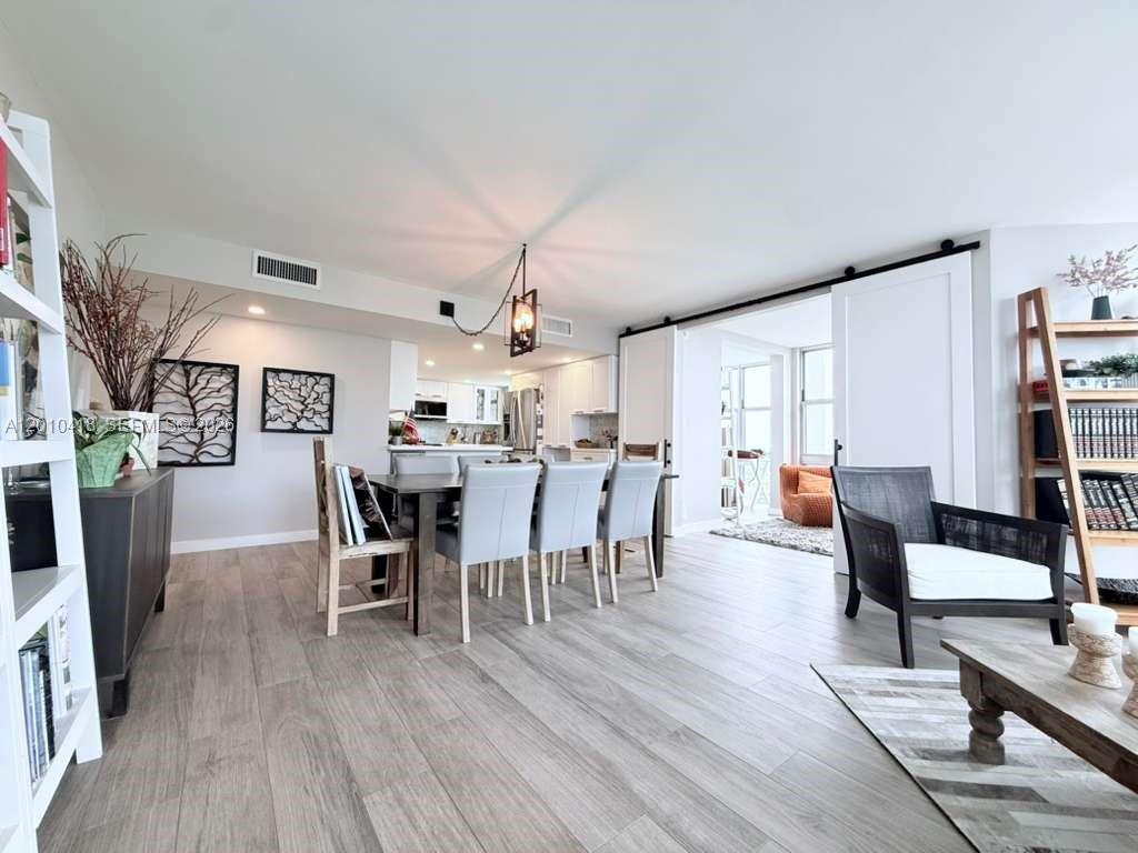 1901 Brickell Ave B1809