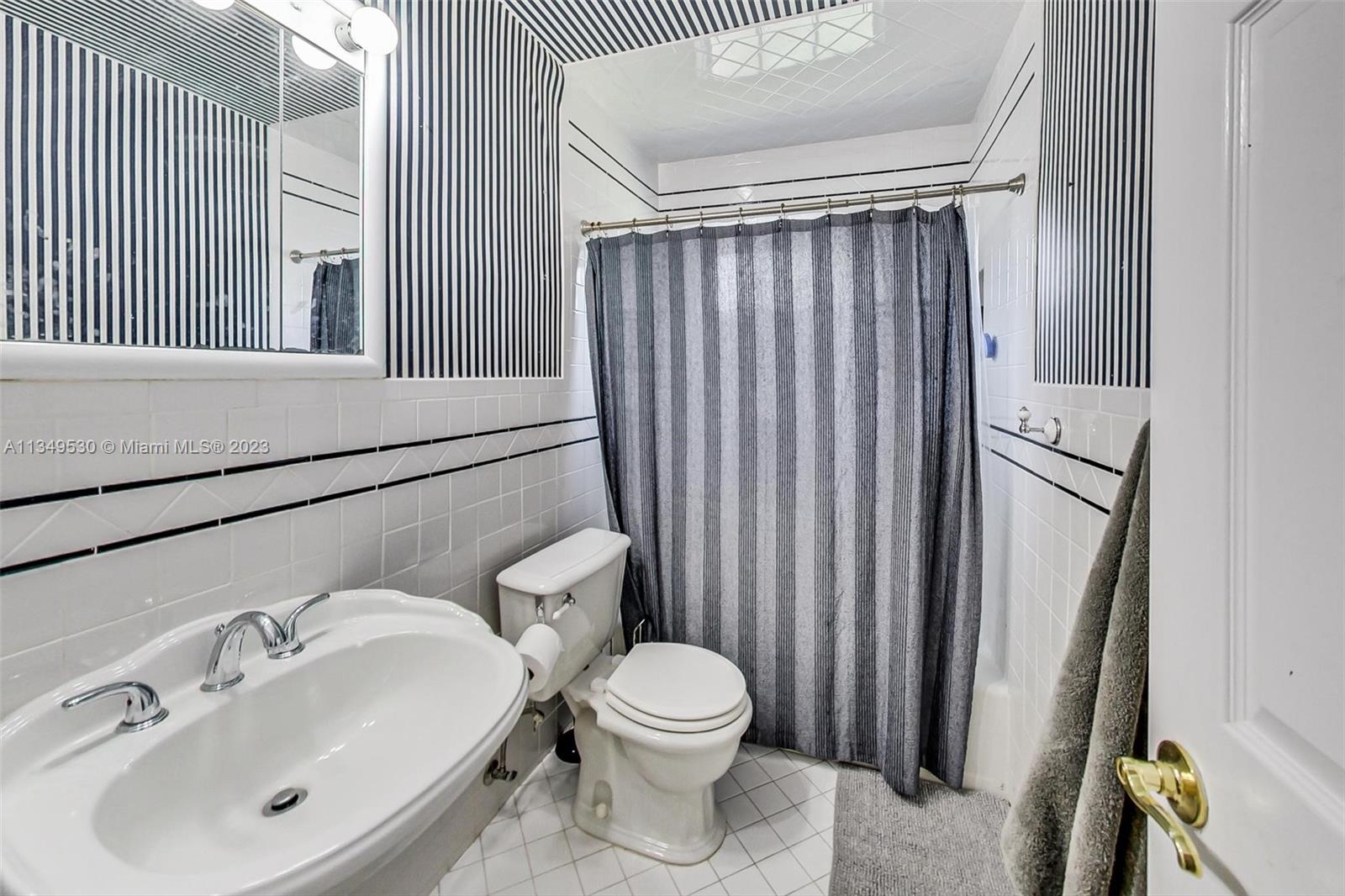 KENDALE SOUTH SEC 3 PART - Residential