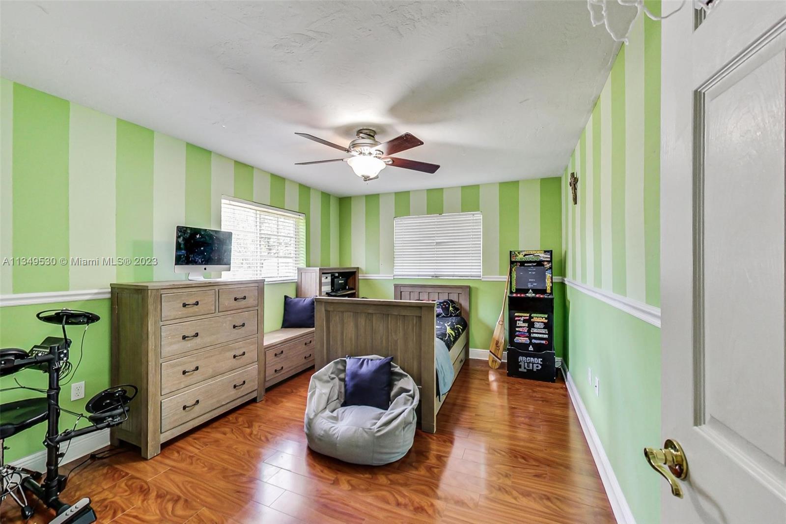 KENDALE SOUTH SEC 3 PART - Residential