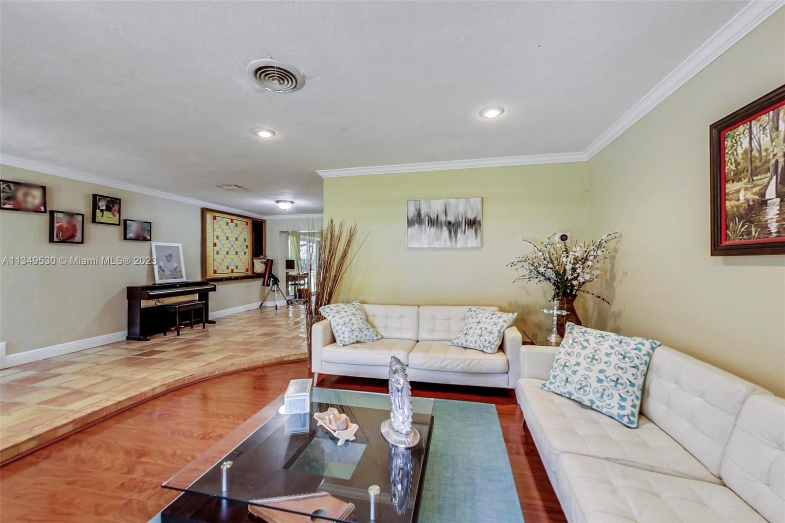 KENDALE SOUTH SEC 3 PART - Residential