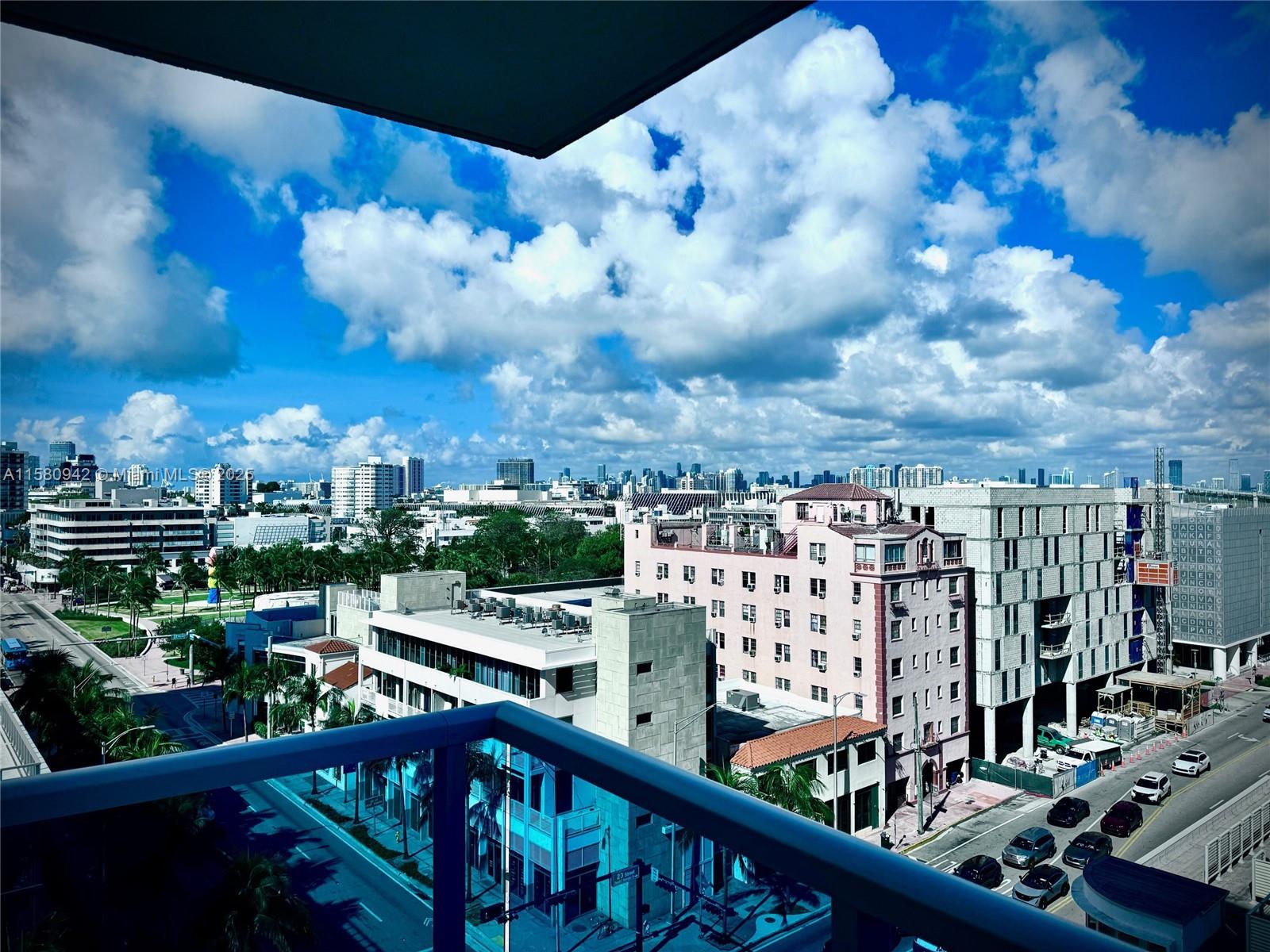 RONEY PALACE CONDO - Residential