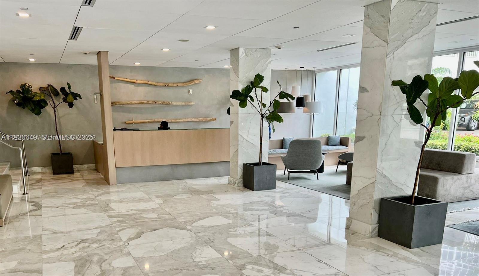 COMMODORE CLUB SOUTH COND - Residential Lease