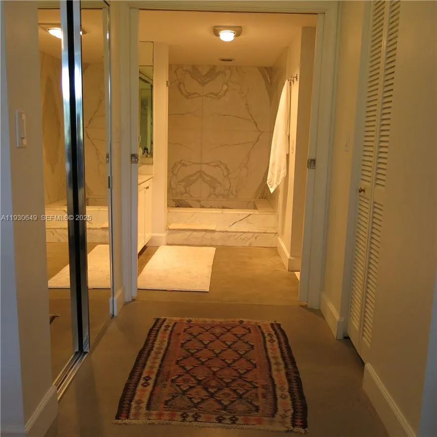 Key Biscayne, Florida 33149, United States, 1 Bedroom Bedrooms, ,2 BathroomsBathrooms,Residential,Active,255270