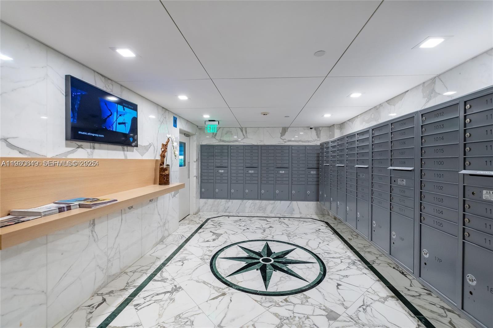 COMMODORE CLUB SOUTH COND - Residential Lease