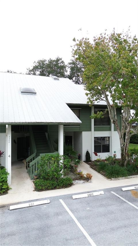 5200 SE Seascape Way 201 Stuart FL 34997