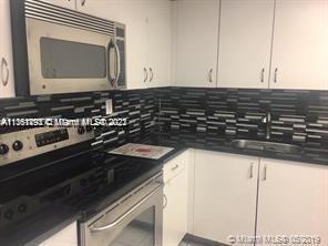 PARC CENTRAL AVENTURA EAST - Residential Lease