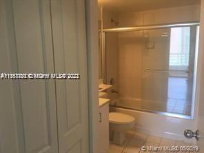 PARC CENTRAL AVENTURA EAST - Residential Lease