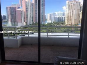 PARC CENTRAL AVENTURA EAST - Residential Lease
