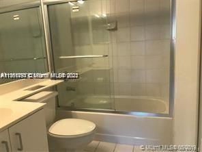 PARC CENTRAL AVENTURA EAST - Residential Lease