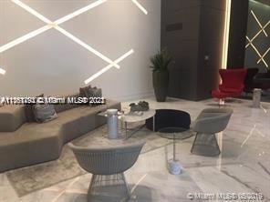 PARC CENTRAL AVENTURA EAST - Residential Lease