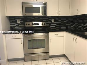 PARC CENTRAL AVENTURA EAST - Residential Lease