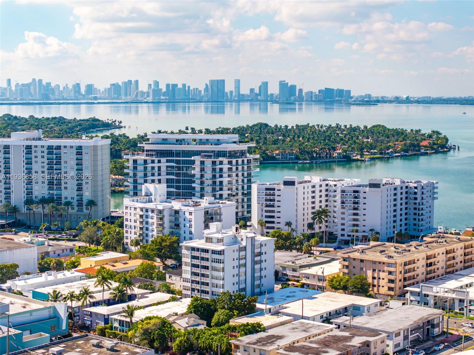 VILLA ROYAL CONDO - Residential