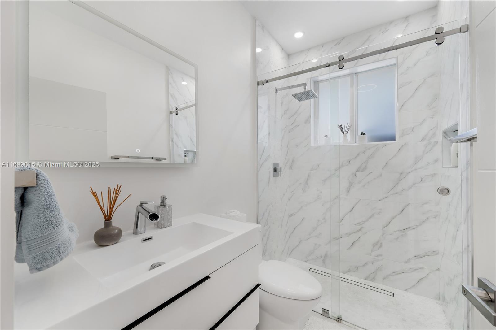 FLORENCIA ESTATES - Residential