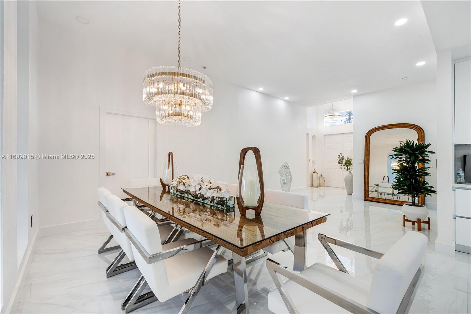 FLORENCIA ESTATES - Residential
