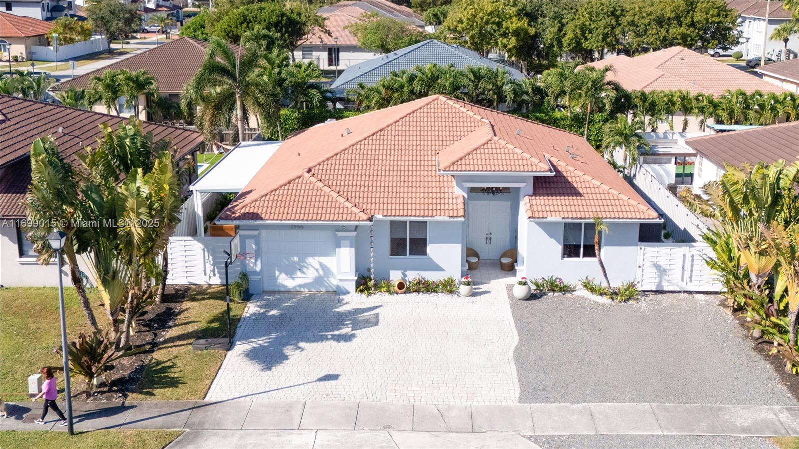 FLORENCIA ESTATES - Residential