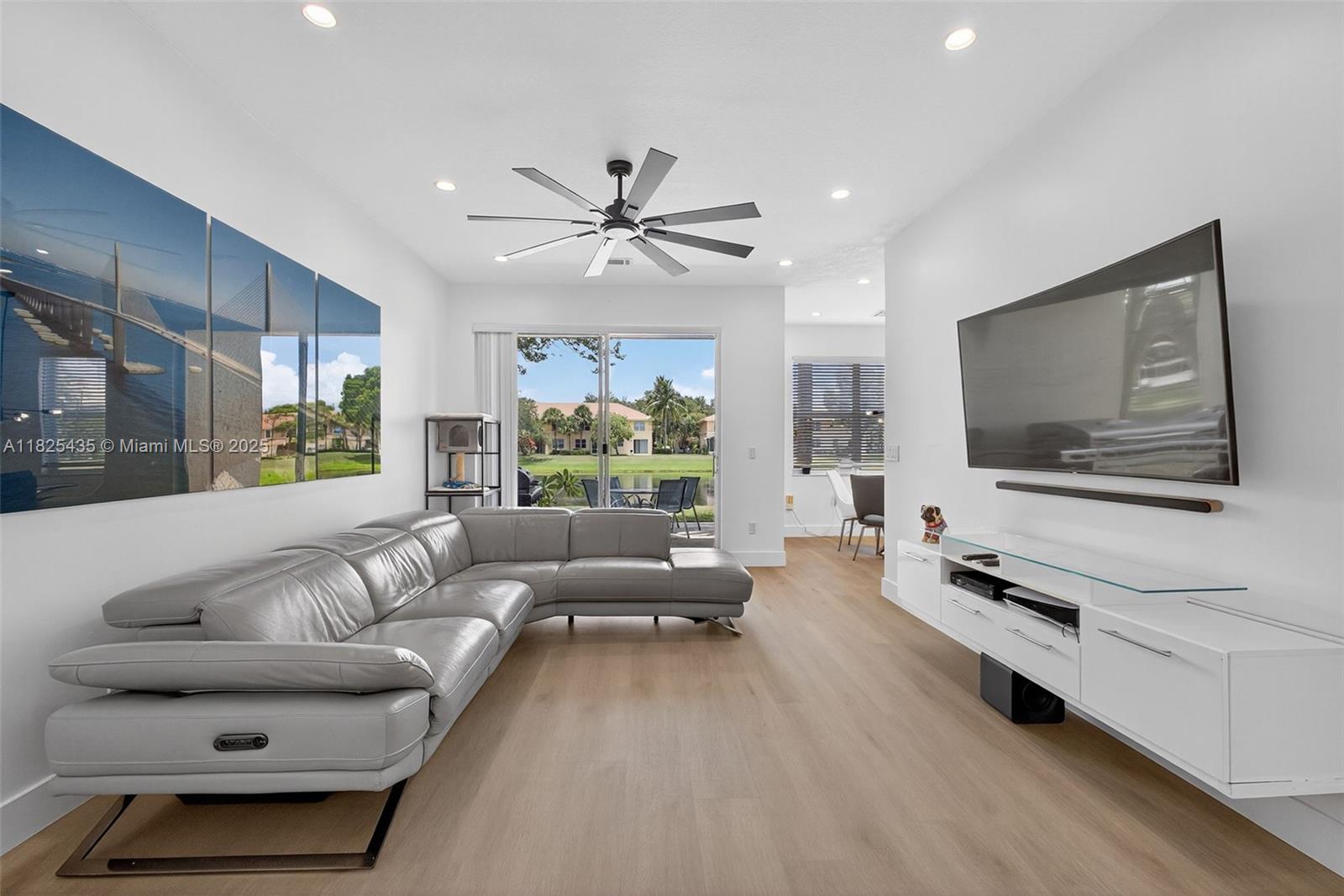 SEMINOLE ESTATES & TOWNHO - Residential