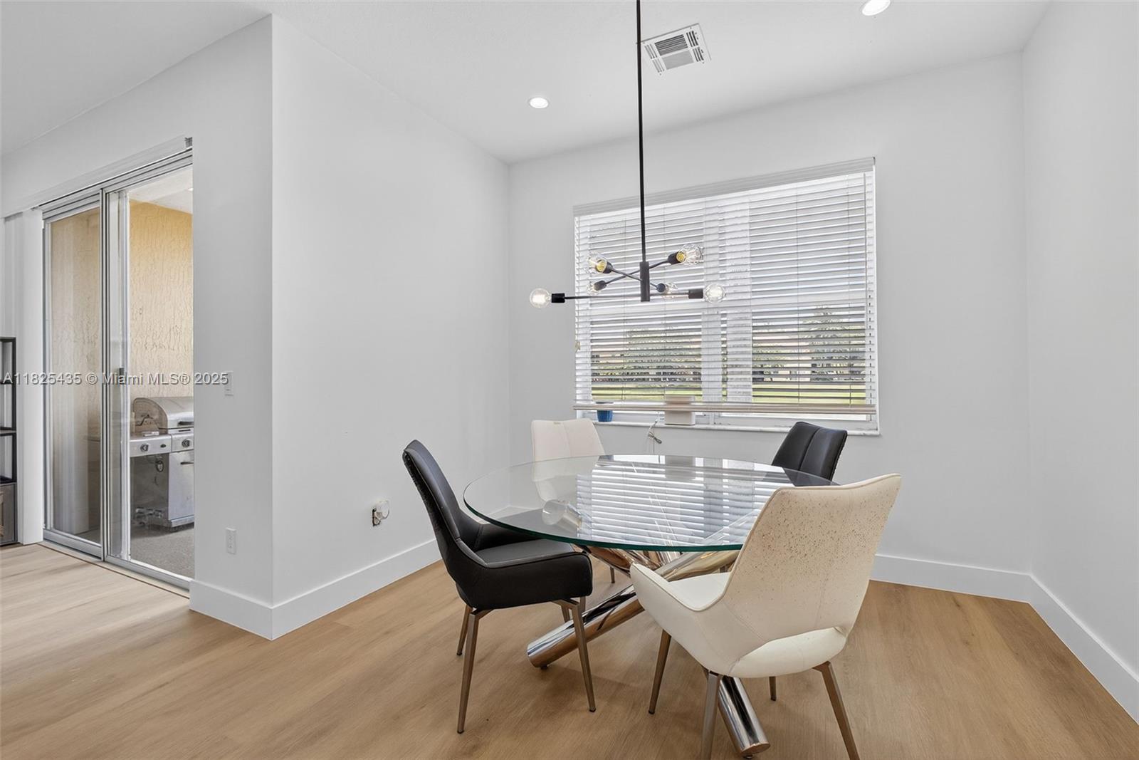 SEMINOLE ESTATES & TOWNHO - Residential