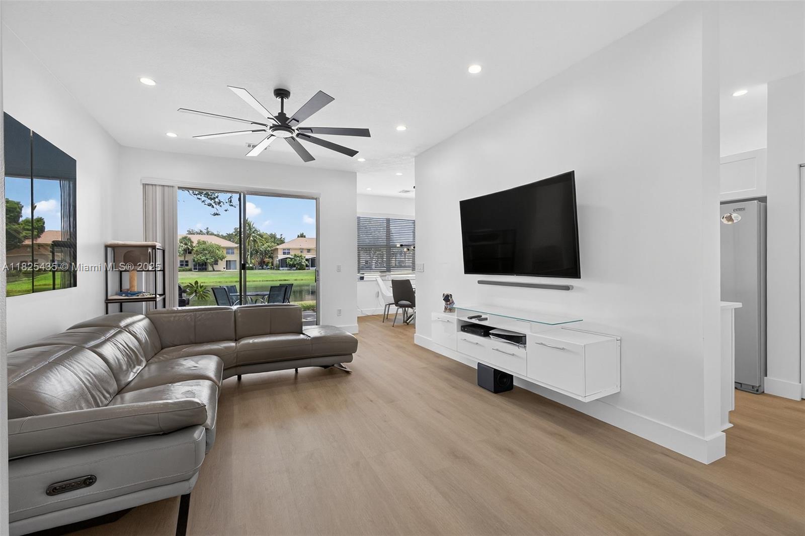 SEMINOLE ESTATES & TOWNHO - Residential