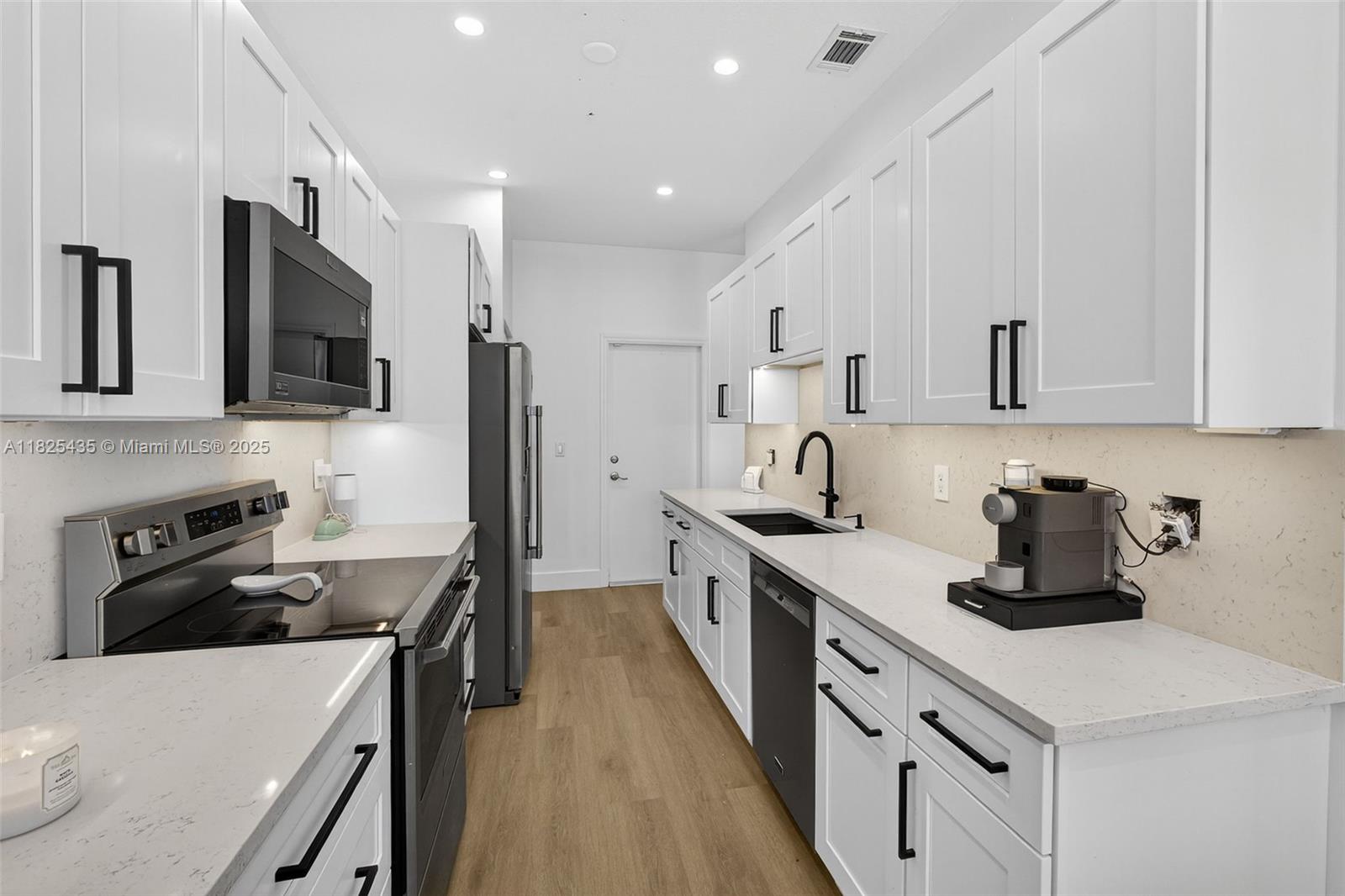 SEMINOLE ESTATES & TOWNHO - Residential