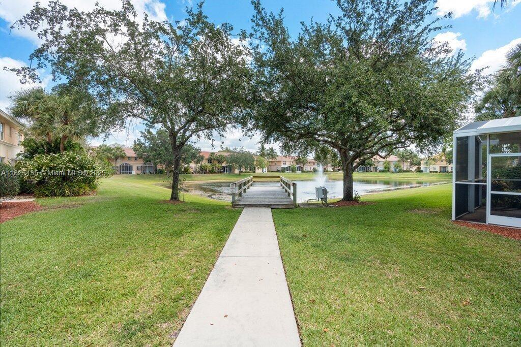 SEMINOLE ESTATES & TOWNHO - Residential