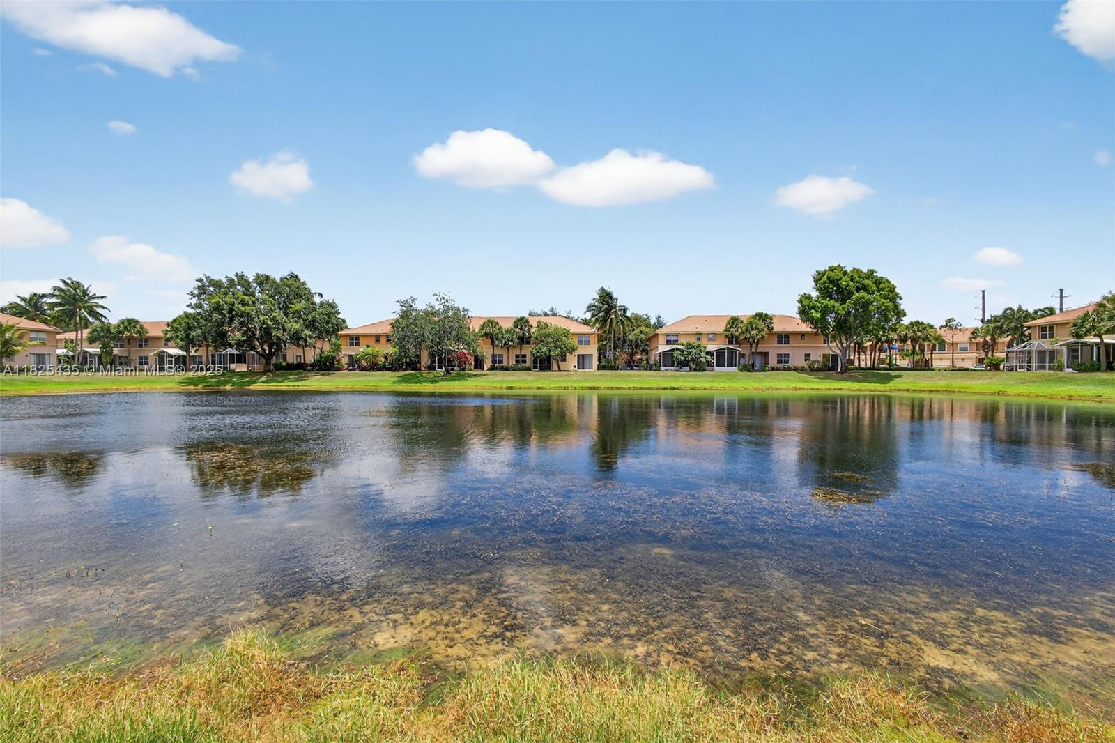 SEMINOLE ESTATES & TOWNHO - Residential