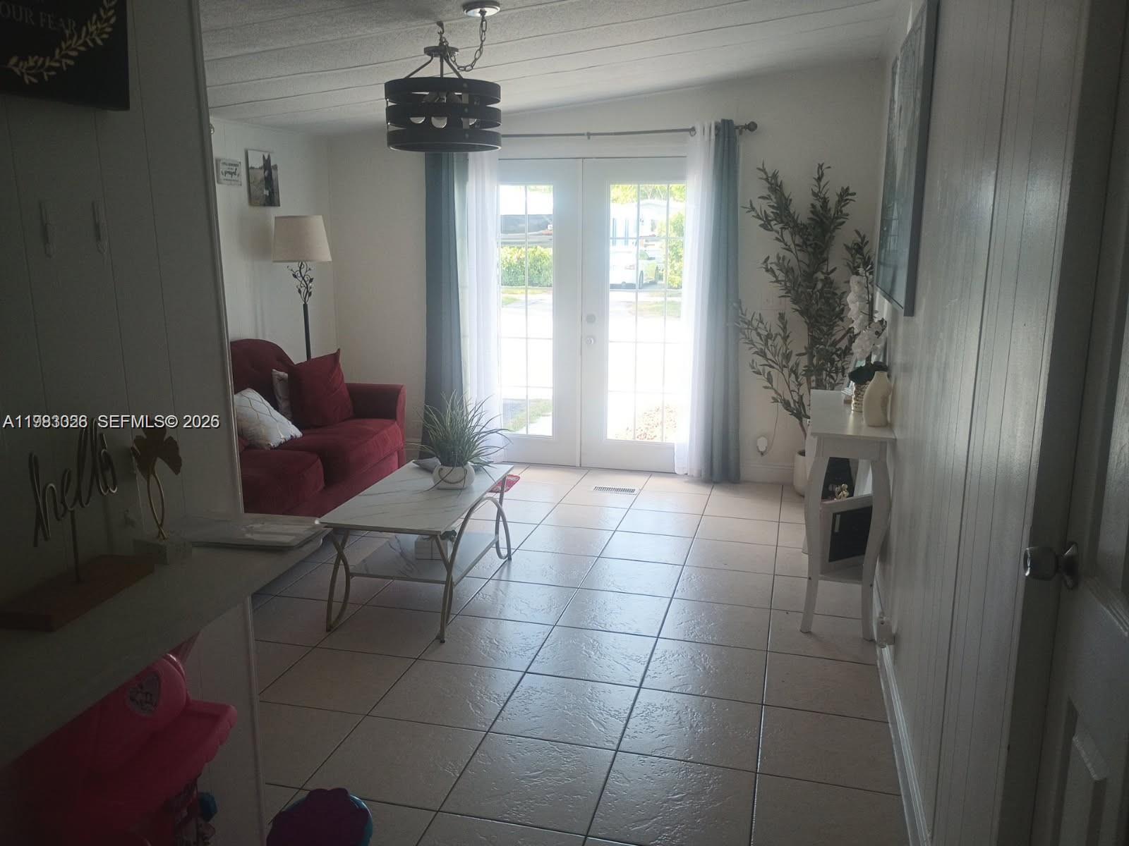 RAVENSWOOD NORTH - Residential