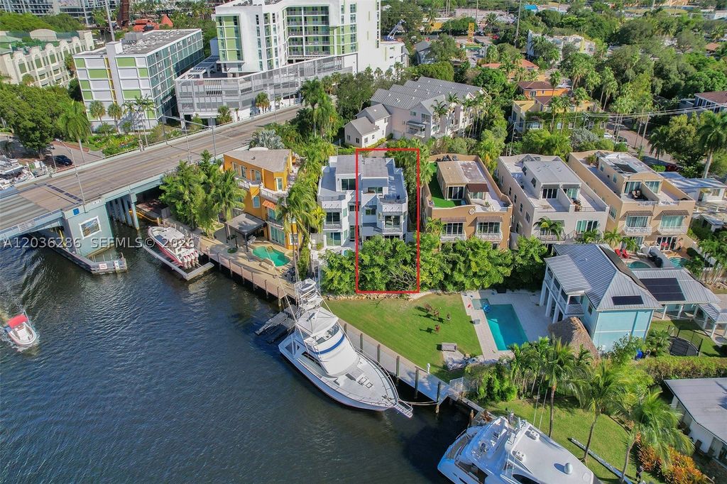 Photo of 453 SW 5th Ave, Fort Lauderdale, FL 33315 (MLS # A12036286)