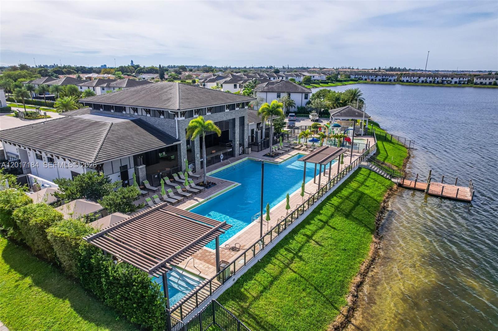 DUNNWOODY LAKE - Residential