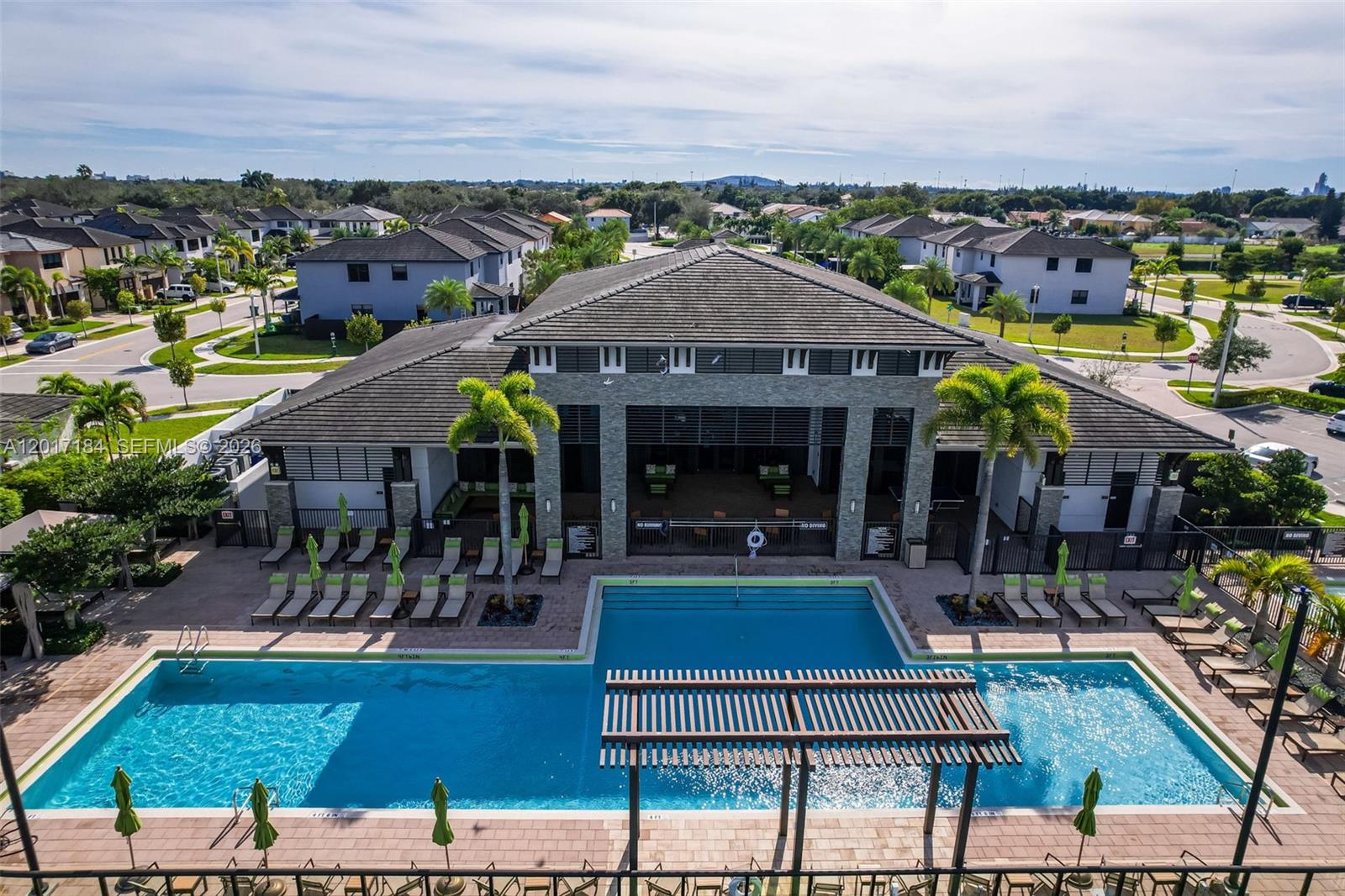 DUNNWOODY LAKE - Residential